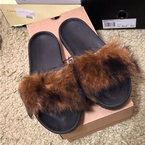 Ugg Fluffy Slides